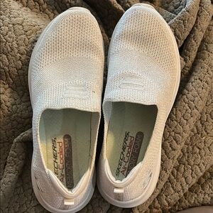 Skechers White Athletic Shoes